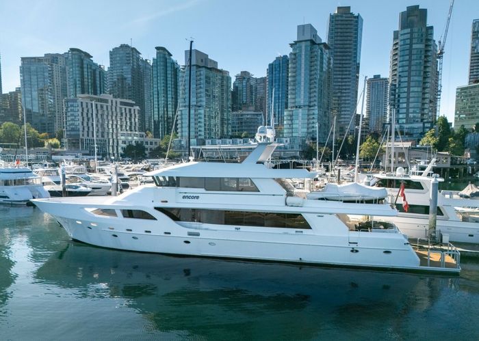 1992 Crescent Yachts Tri-Deck Photo 1 of 110
