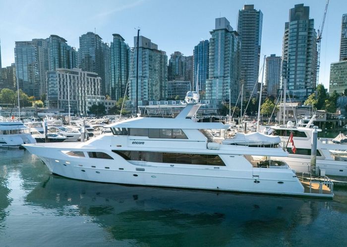 1992 Crescent Yachts Tri-Deck Photo 2 of 110