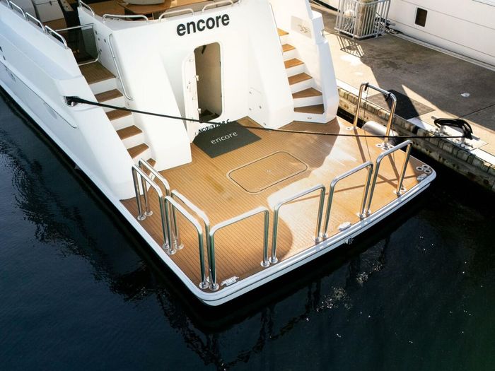 1992 Crescent Yachts Tri-Deck Photo 3 of 110