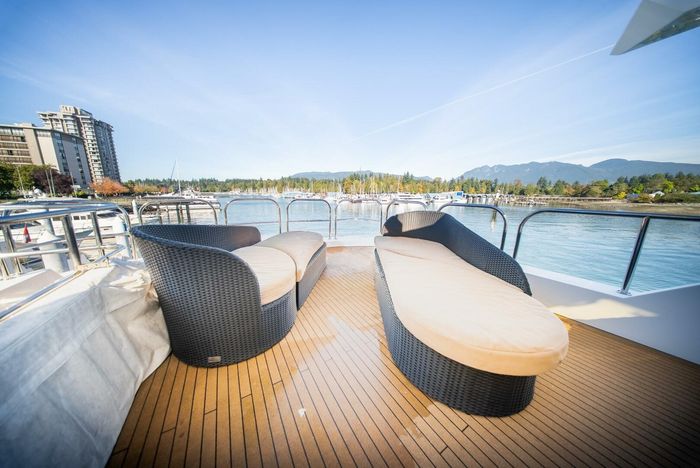 1992 Crescent Yachts Tri-Deck Photo 91 of 110