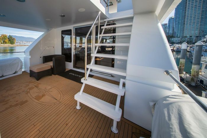 1992 Crescent Yachts Tri-Deck Photo 70 of 110