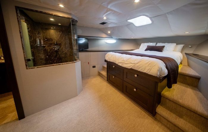1992 Crescent Yachts Tri-Deck Photo 52 of 110
