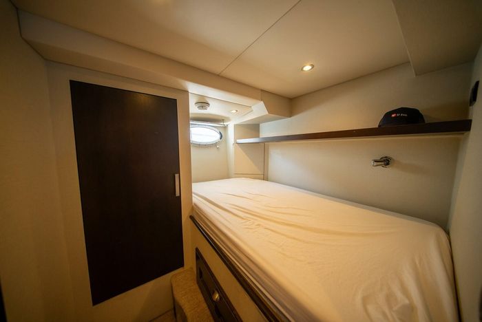1992 Crescent Yachts Tri-Deck Photo 100 of 110