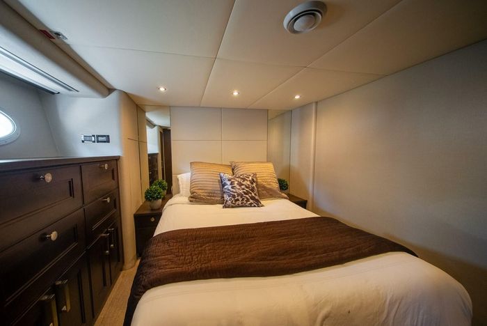 1992 Crescent Yachts Tri-Deck Photo 60 of 110