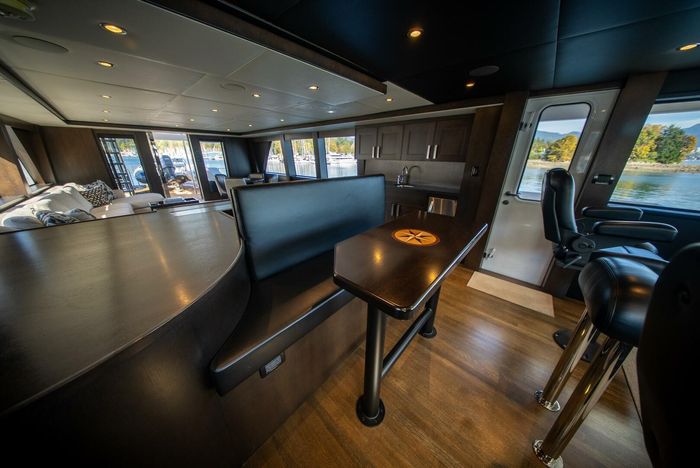 1992 Crescent Yachts Tri-Deck Photo 85 of 110