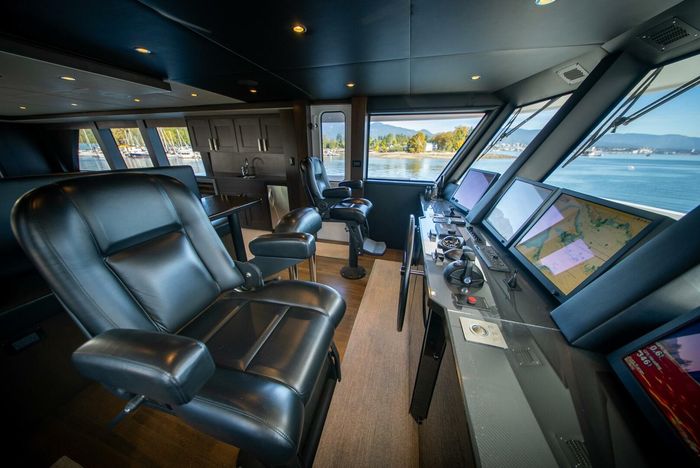 1992 Crescent Yachts Tri-Deck Photo 86 of 110