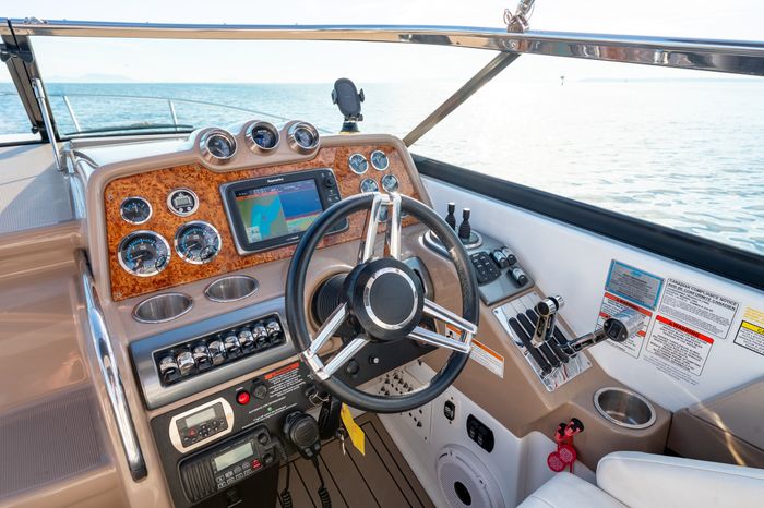 2013 Formula 310 Sun Sport Photo 13 of 34