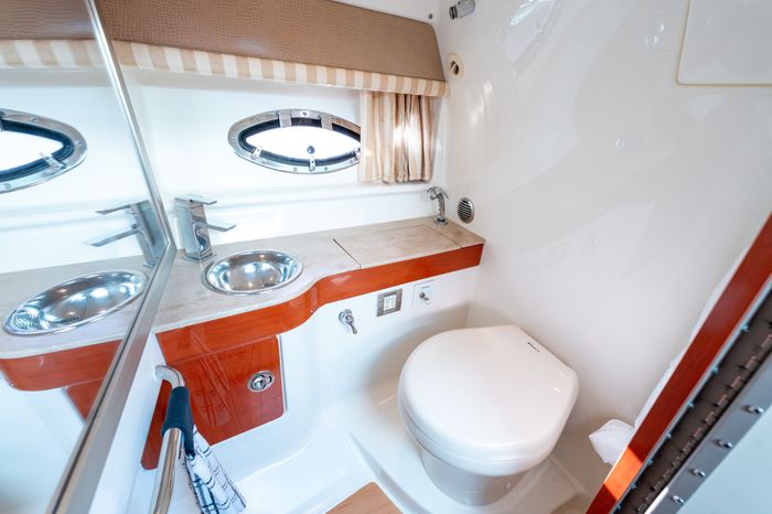 2013 Formula 310 Sun Sport Photo 29 of 34