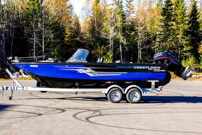 2024 Crestliner 2250 Authority Platinium Edition Photo 8 of 28