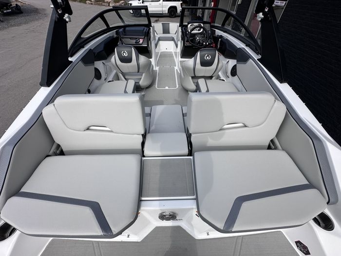 2026 Scarab 195 SE Photo 6 of 23