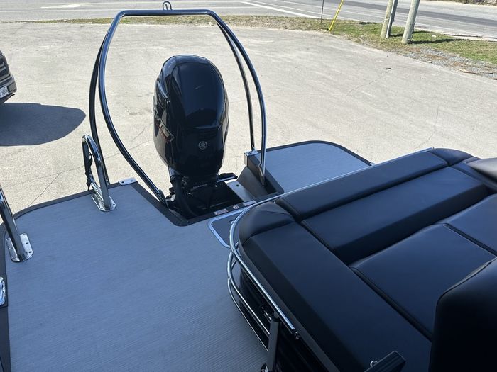 2025 Bennington 22MSBSE- YAMAHA VMAX SHO 175 Photo 11 of 43
