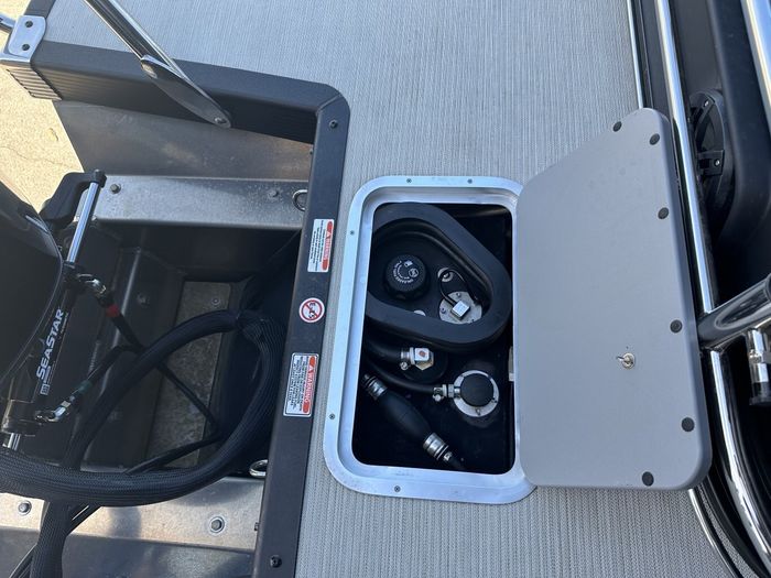 2025 Bennington 22MSBSE- YAMAHA VMAX SHO 175 Photo 7 of 43