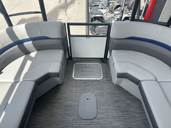 2023 Bennington 25 SXSRTD Top Deck Waterslide 175HP Yamaha VMAX SH Photo 21 of 54