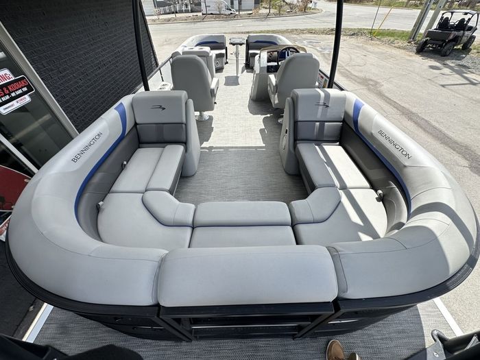 2023 Bennington 25 SXSRTD Top Deck Waterslide 175HP Yamaha VMAX SH Photo 12 of 54