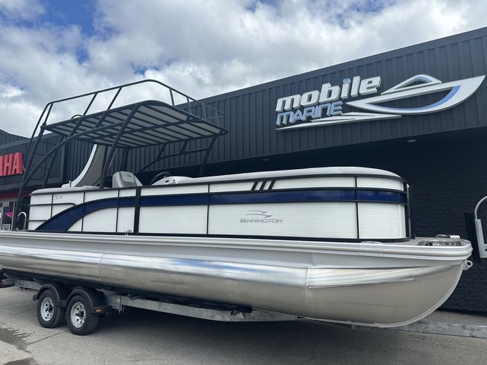 2023 Bennington 25 SXSRTD Top Deck Waterslide 175HP Yamaha VMAX SH Photo 3 of 54