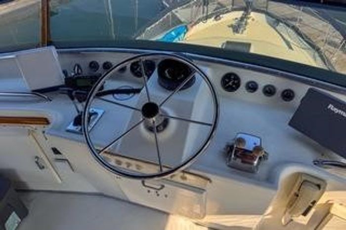 1981 Tollycraft 48 Cockpit Motor Yacht Photo 7 of 53