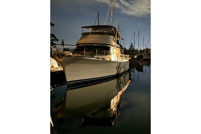 1981 Tollycraft 48 Cockpit Motor Yacht Photo 52 of 53