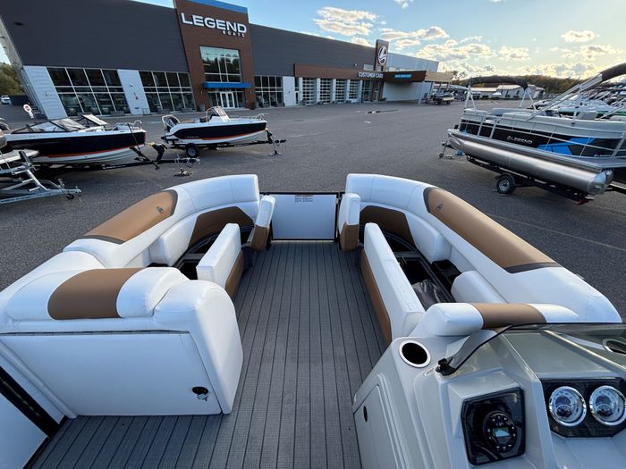 2024 Legend E-Series 23 Lounge Photo 25 sur 38