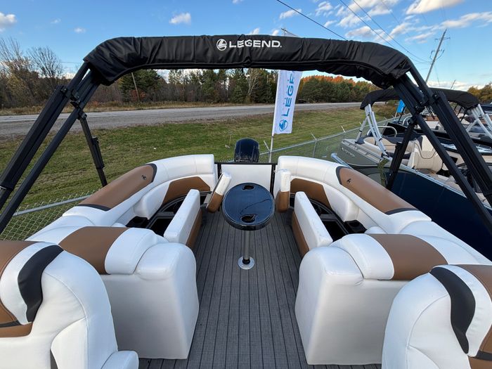 2024 Legend E-Series 23 Lounge Photo 36 sur 38