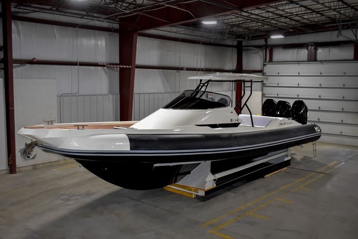 2025 Nuova Jolly Prince 38 Sport Cabin Photo 4 of 8