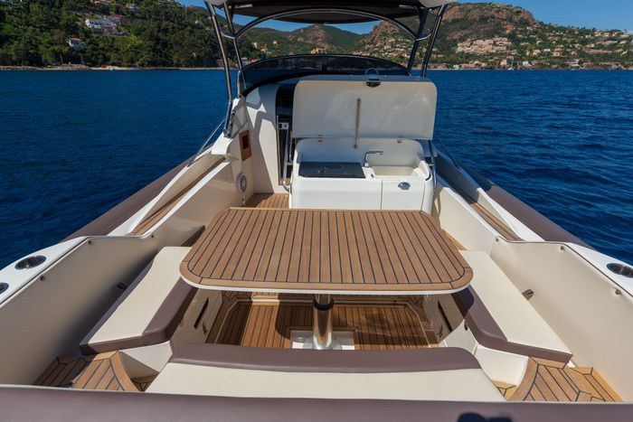 2025 Nuova Jolly Prince 38 Sport Cabin Photo 6 of 8