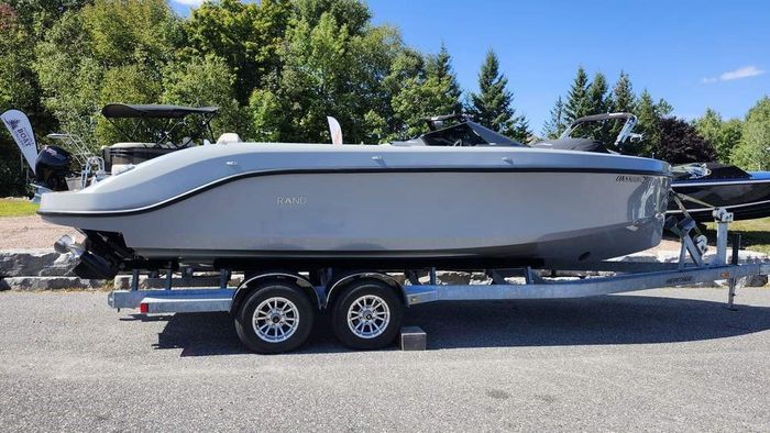 2022 Rand 25 Spirit Photo 2 of 18