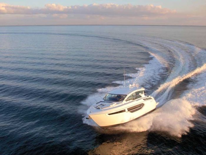 2026 Cruisers Yachts 42 Cantius Photo 1 of 1