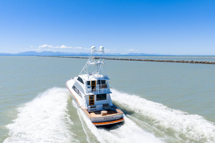 1998 Donzi R73 Photo 12 of 107