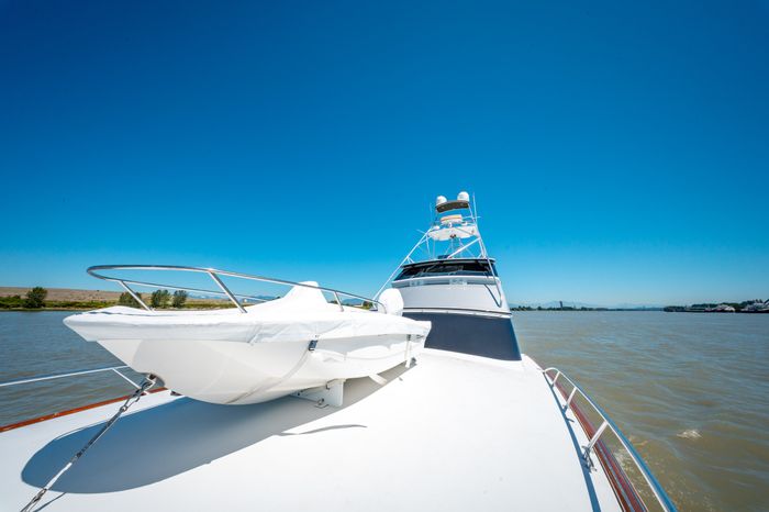 1998 Donzi R73 Photo 20 of 107