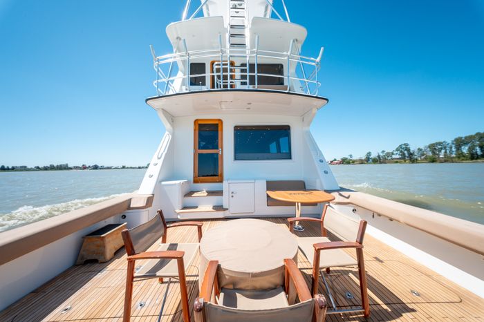 1998 Donzi R73 Photo 24 of 107