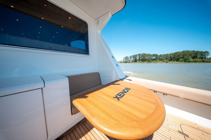 1998 Donzi R73 Photo 28 of 107