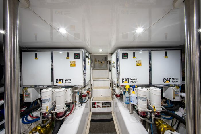 1998 Donzi R73 Photo 100 of 107