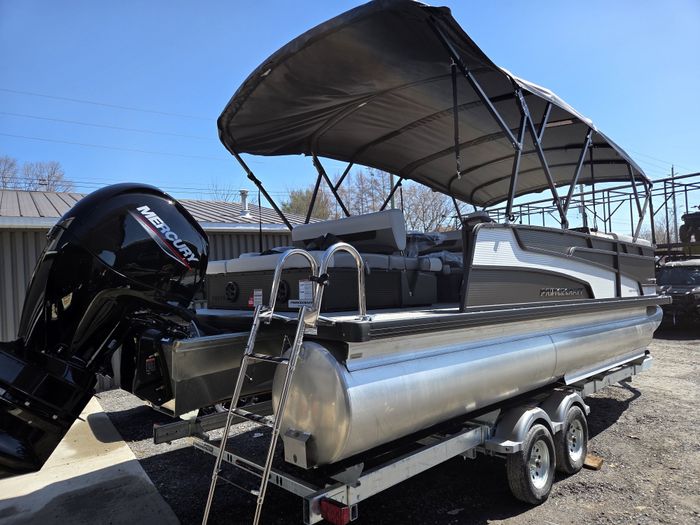 2026 Princecraft VECTRA 23RL TRITOON W/ 150HP MERCURY Photo 7 of 15
