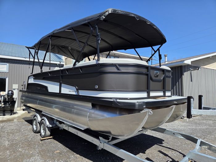 2026 Princecraft VECTRA 23RL TRITOON W/ 150HP MERCURY Photo 5 of 15