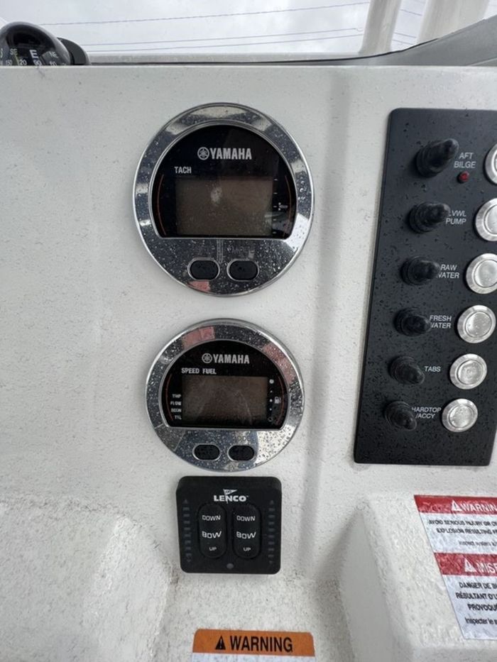 Robalo R222 CC 2021 Used Boat for Sale in South Portland, Maine ...