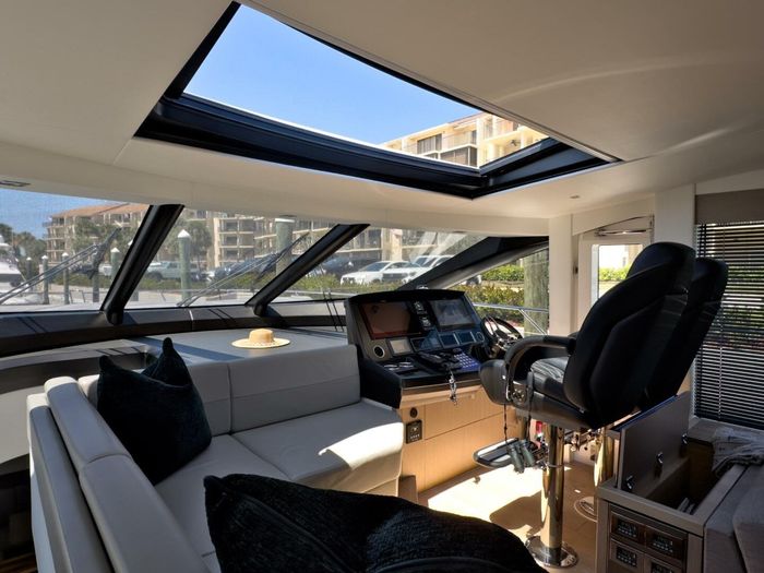 2020 Sunseeker 74 Sport Yacht Photo 39 of 91