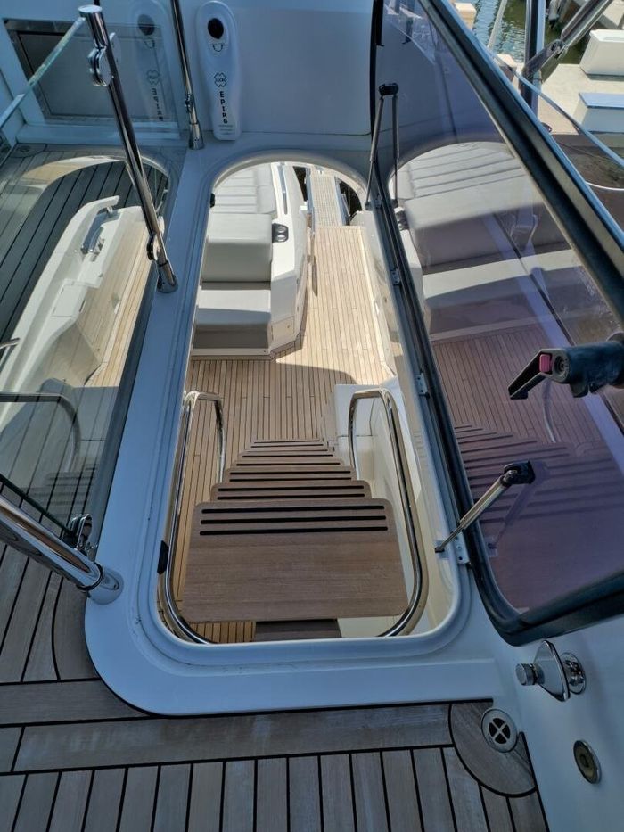 2020 Sunseeker 74 Sport Yacht Photo 22 of 91