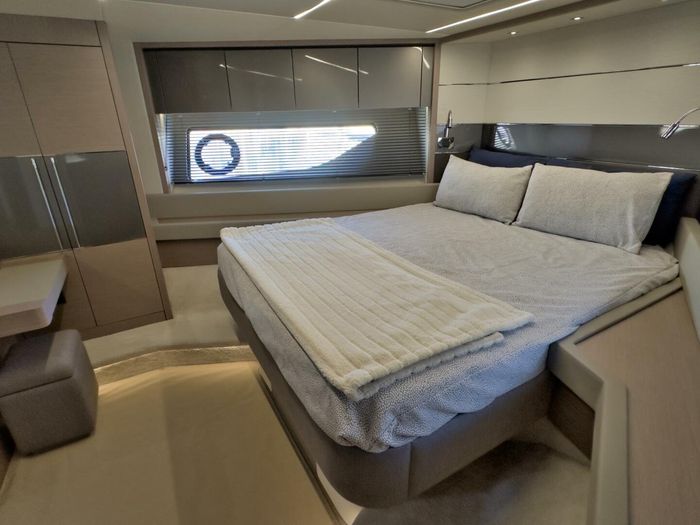 2020 Sunseeker 74 Sport Yacht Photo 59 of 91