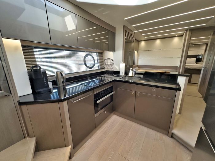 2020 Sunseeker 74 Sport Yacht Photo 43 of 91