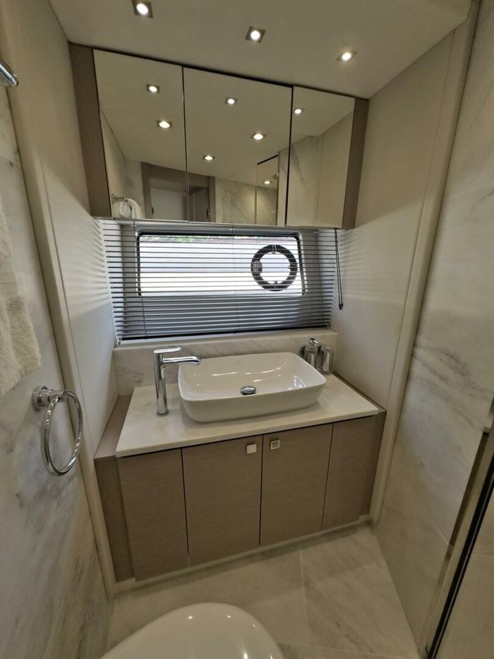 2020 Sunseeker 74 Sport Yacht Photo 62 of 91