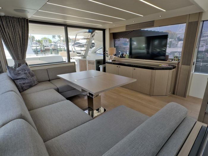 2020 Sunseeker 74 Sport Yacht Photo 30 of 91