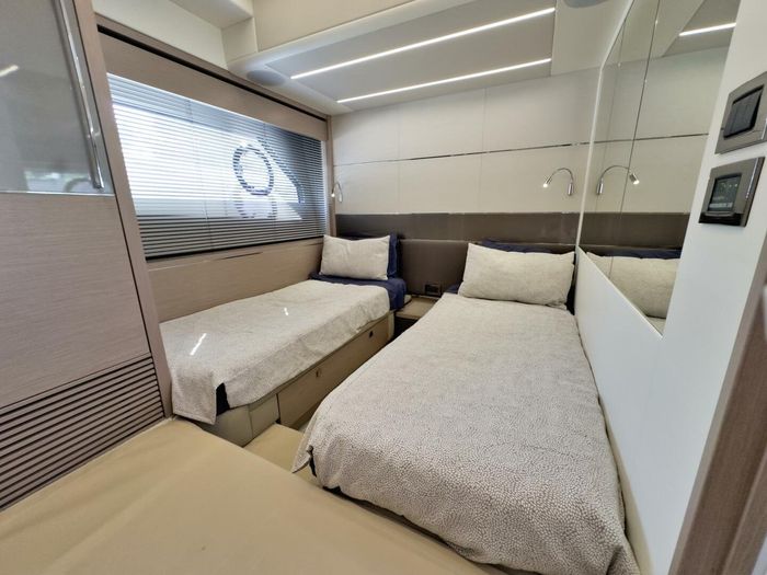 2020 Sunseeker 74 Sport Yacht Photo 49 of 91