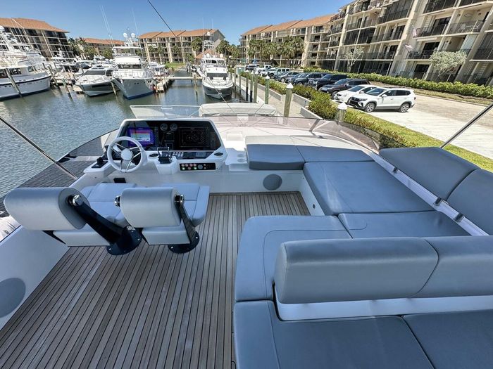 2020 Sunseeker 74 Sport Yacht Photo 15 of 91