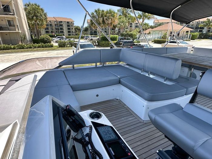 2020 Sunseeker 74 Sport Yacht Photo 16 of 91