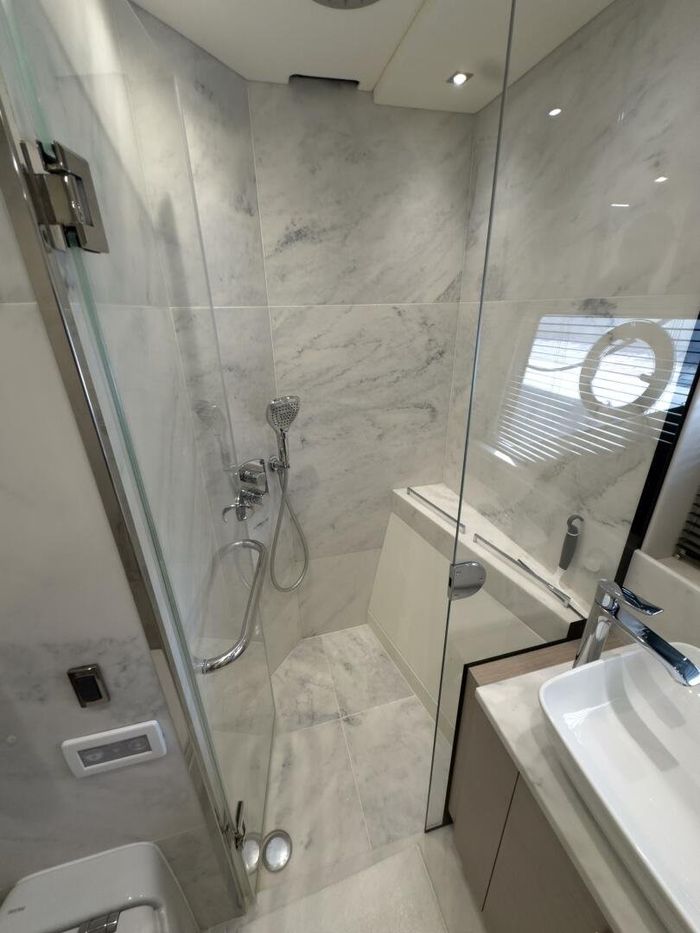 2020 Sunseeker 74 Sport Yacht Photo 54 of 91