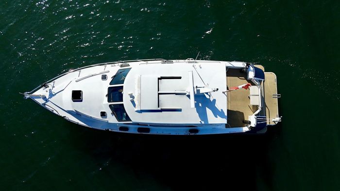 2003 Dovercraft 42 PH Coupe Photo 5 of 58