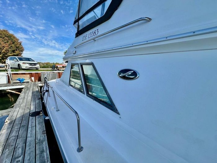 1989 Sea Ray 380 Aft Cabin Photo 11 of 52