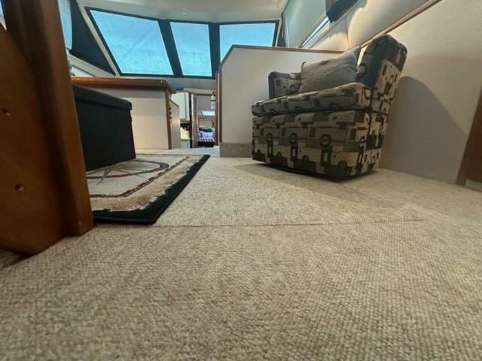 1989 Sea Ray 380 Aft Cabin Photo 42 of 52