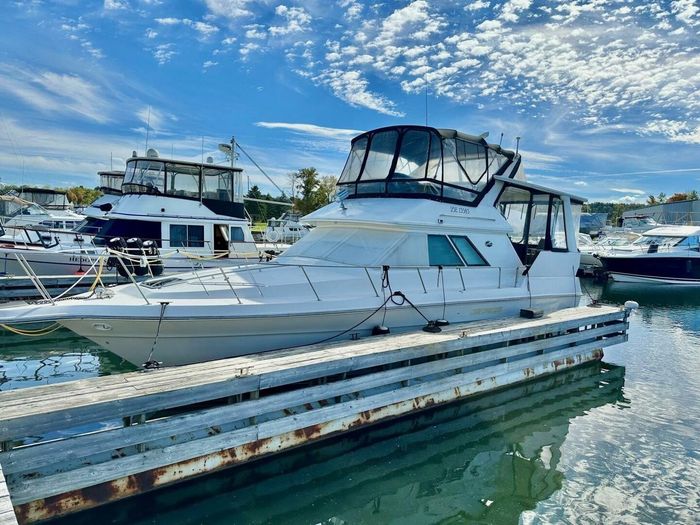 1989 Sea Ray 380 Aft Cabin Photo 3 of 52