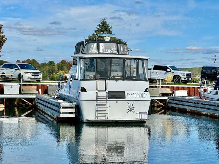 1989 Sea Ray 380 Aft Cabin Photo 13 of 52